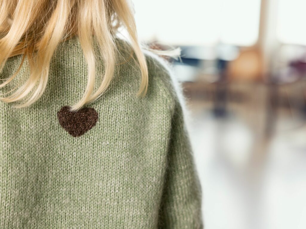 Free Knitting Pattern for Familien Jacobsen - Child's Sweaters