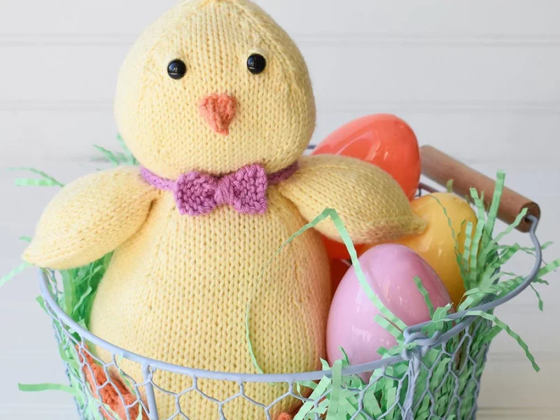 Free Amigurumi Pattern for an Easter Chick