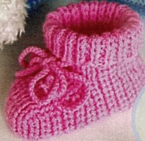 Baby Booties Knitting Pattern in Pearl Rib Stitch
