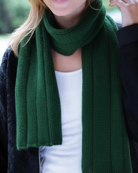 Cozy Ribbed Scarf – Free Beginner Knitting Pattern