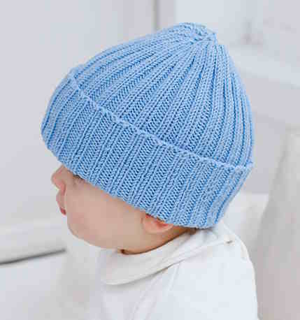 easy baby beanie pattern with rib stitch in dk merino yarn