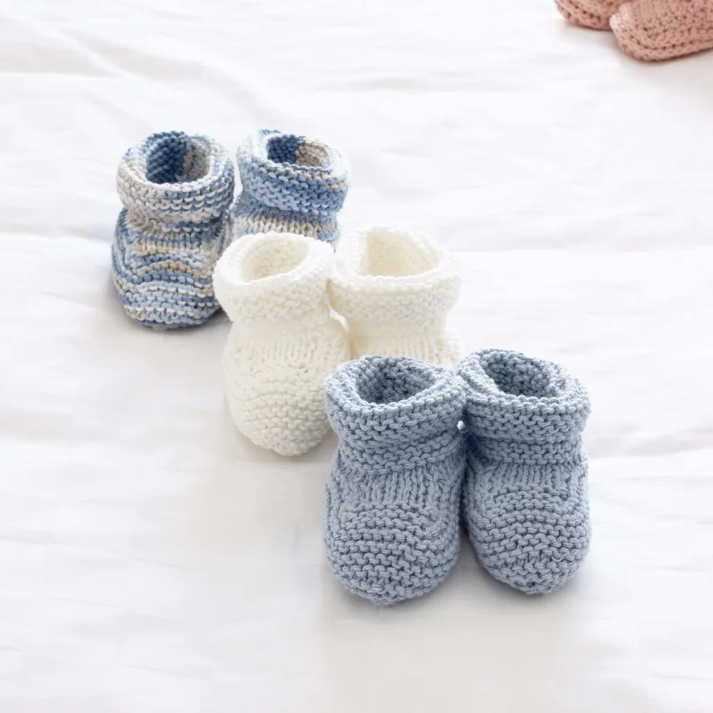 Quick & Seamless Free Baby Knitting Patterns booties