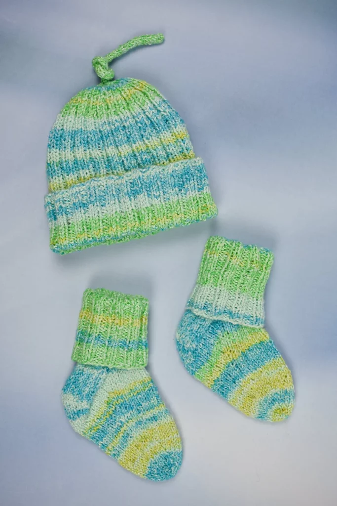 rib stitch baby hat and sock set