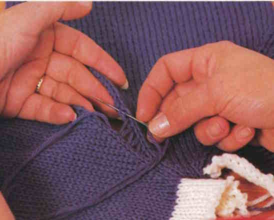 How to Finish a Knitted Sweater: A Complete Guide to Seaming, Blocking & Assembly