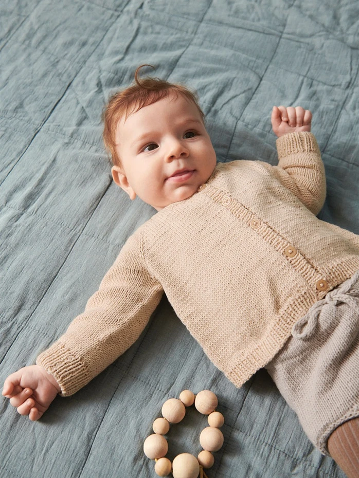 easy fingering weight yarn baby cardigan pattern